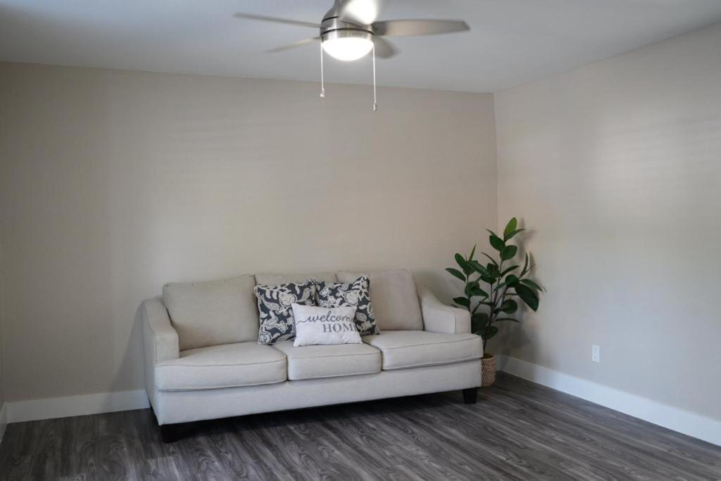 Hosting New Villa Tampa Luaran gambar